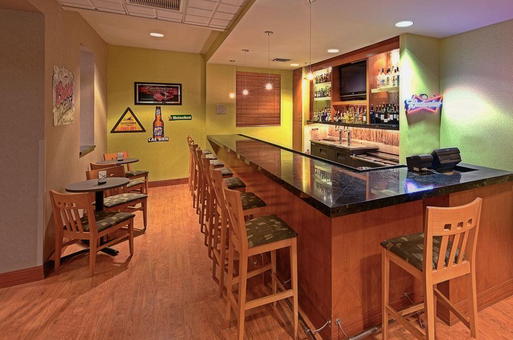 Holiday Inn & Suites Goodyear - West Phoenix Area By Ihg Екстериор снимка