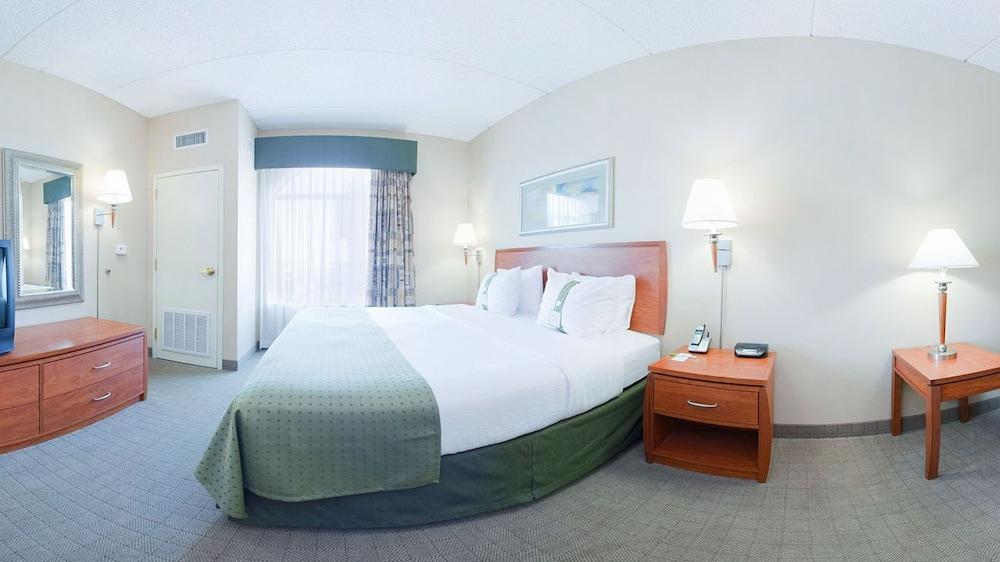 Holiday Inn & Suites Goodyear - West Phoenix Area By Ihg Екстериор снимка