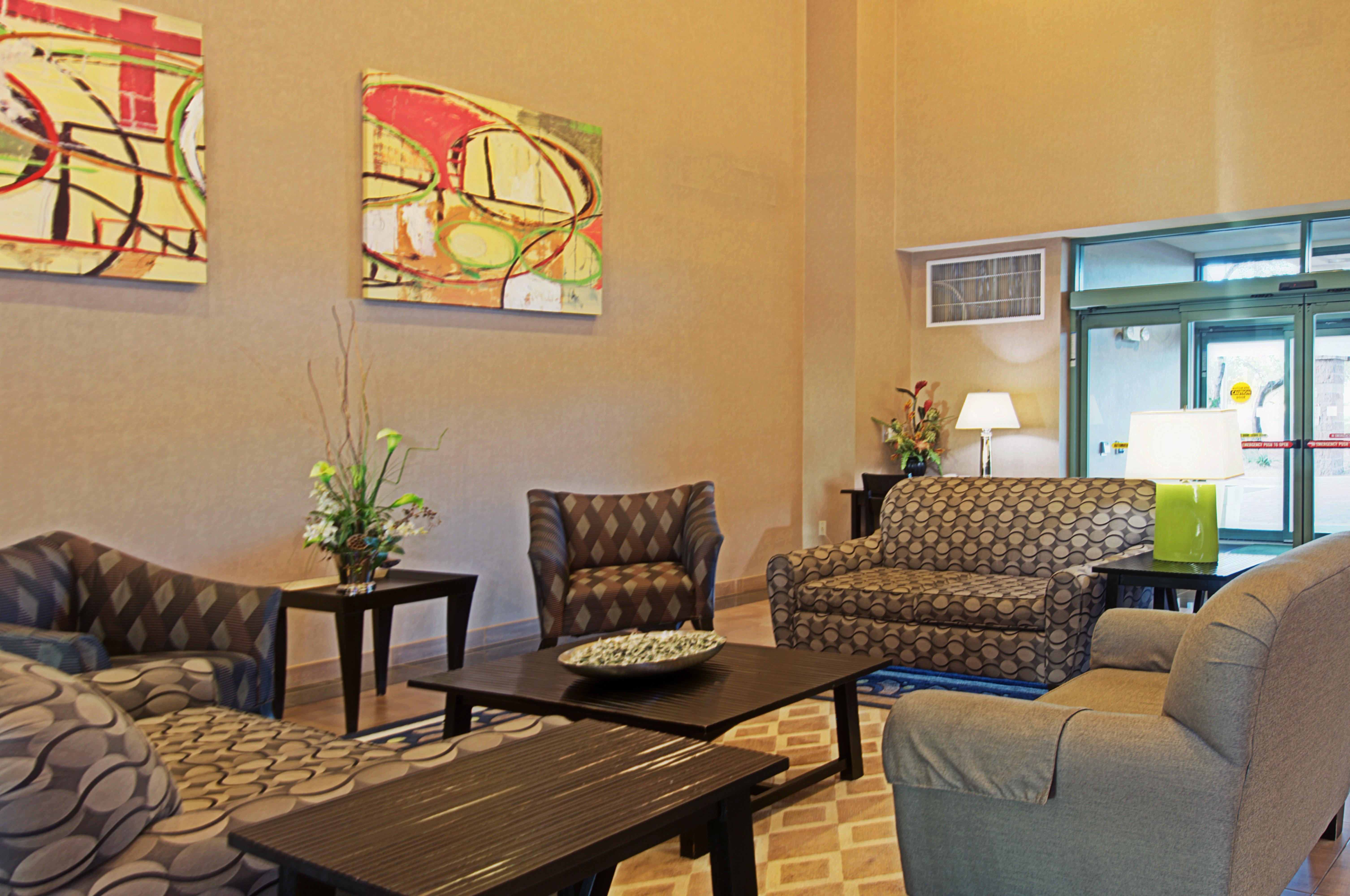 Holiday Inn & Suites Goodyear - West Phoenix Area By Ihg Екстериор снимка