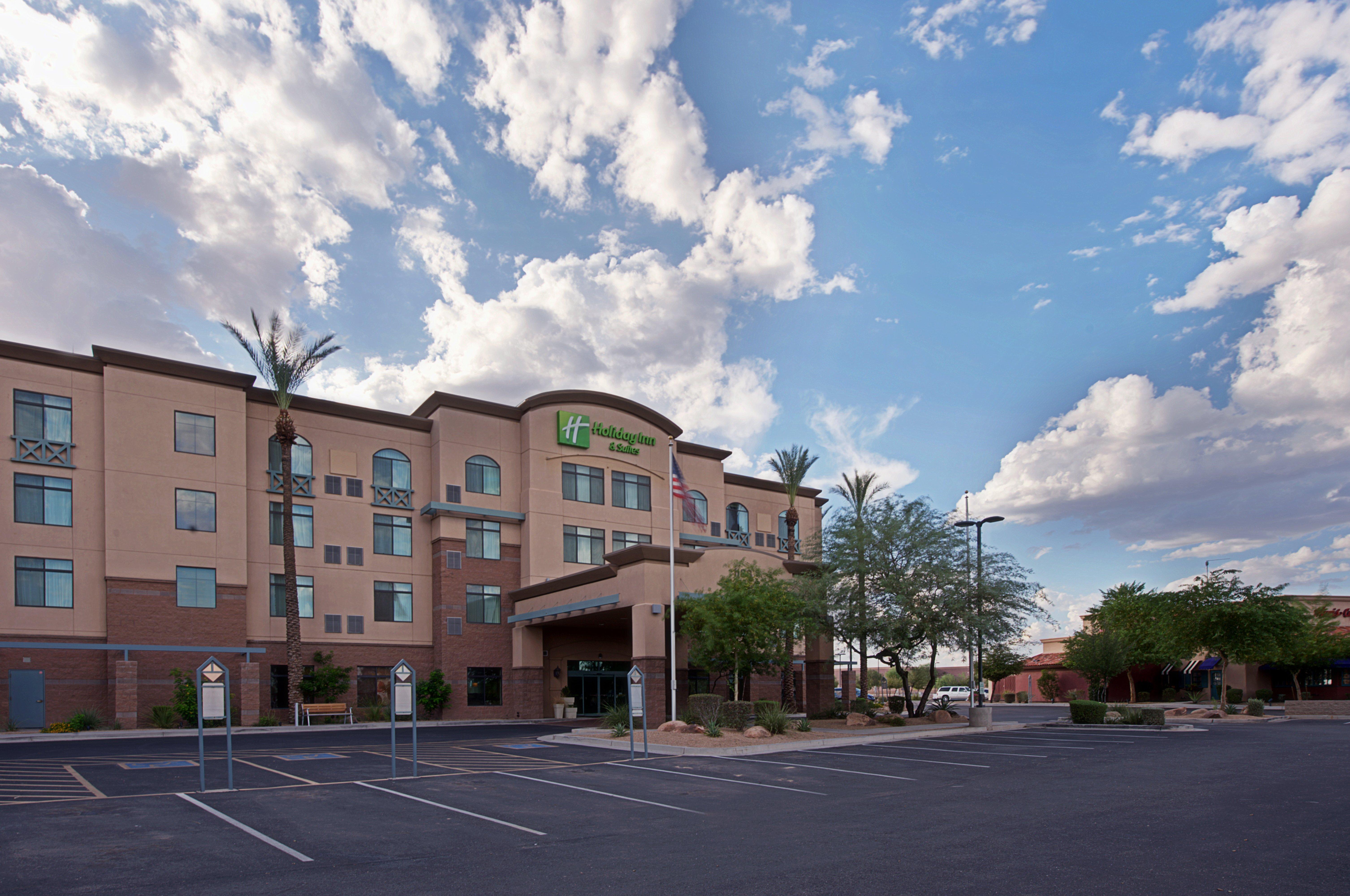 Holiday Inn & Suites Goodyear - West Phoenix Area By Ihg Екстериор снимка
