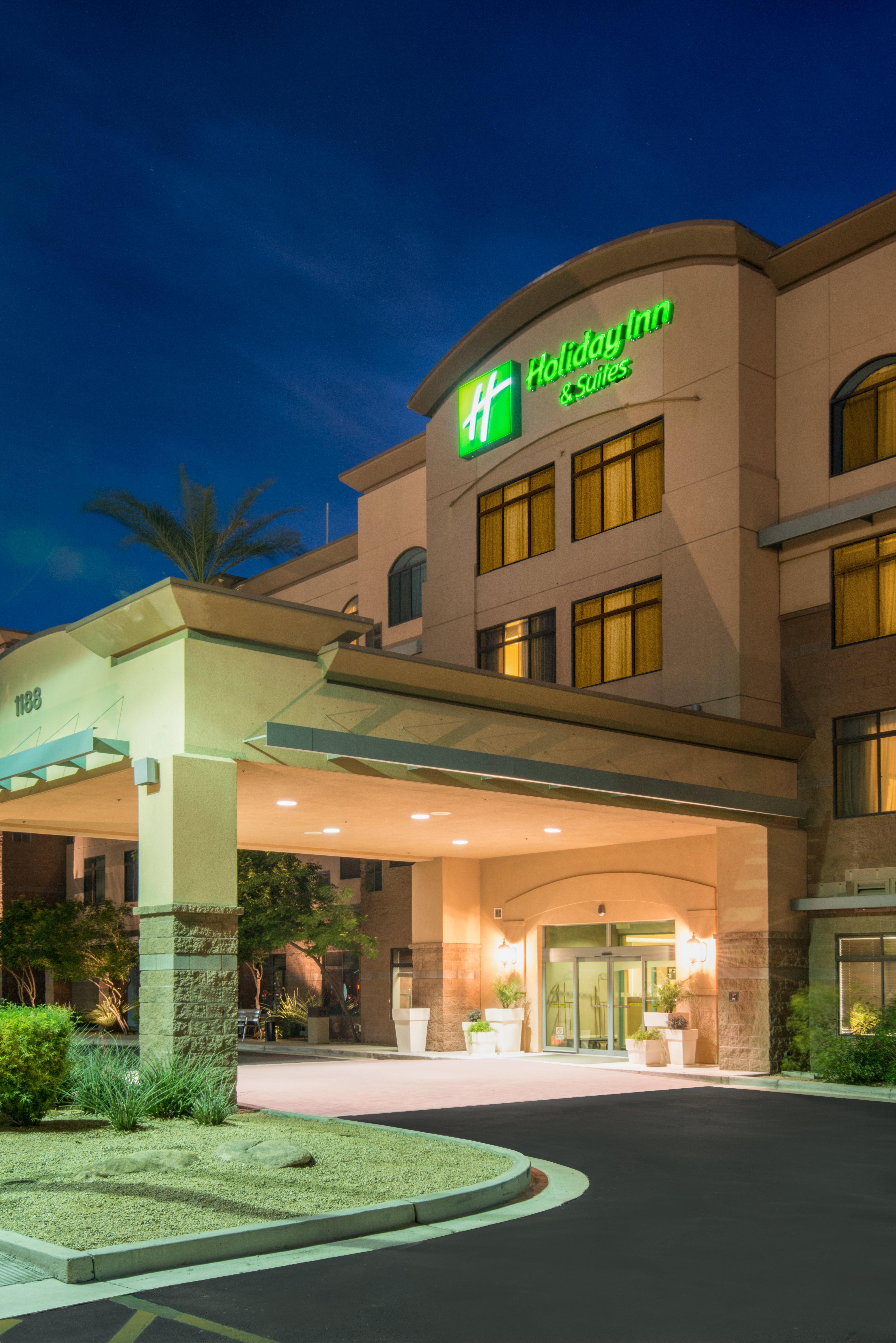 Holiday Inn & Suites Goodyear - West Phoenix Area By Ihg Екстериор снимка