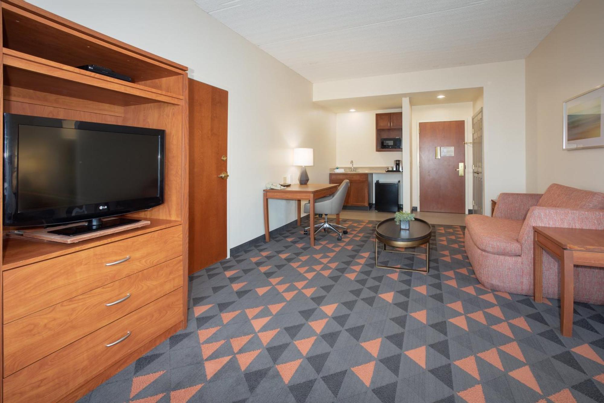 Holiday Inn & Suites Goodyear - West Phoenix Area By Ihg Екстериор снимка